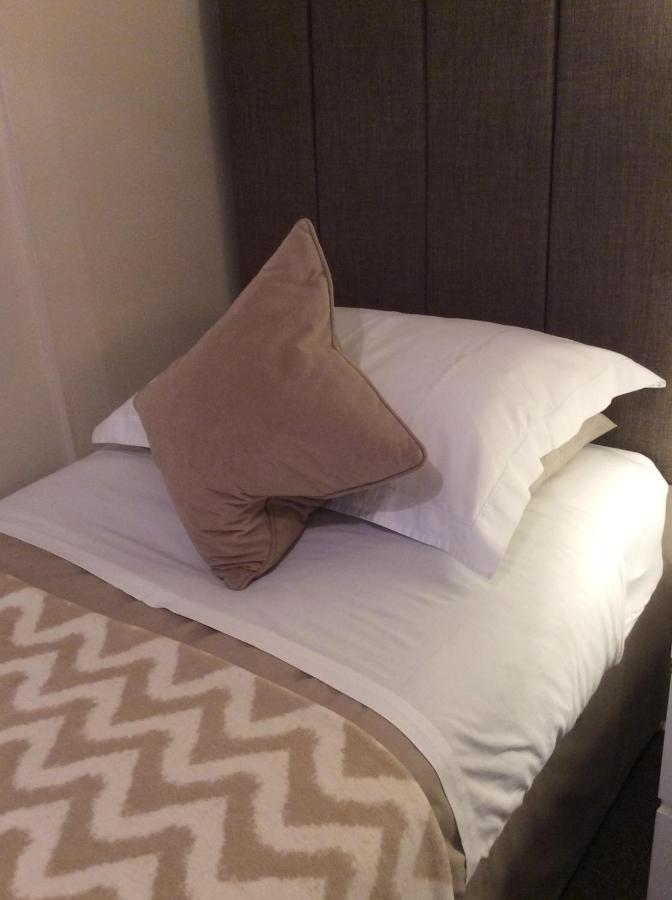 Pitcullen Guest House Perth Quarto foto